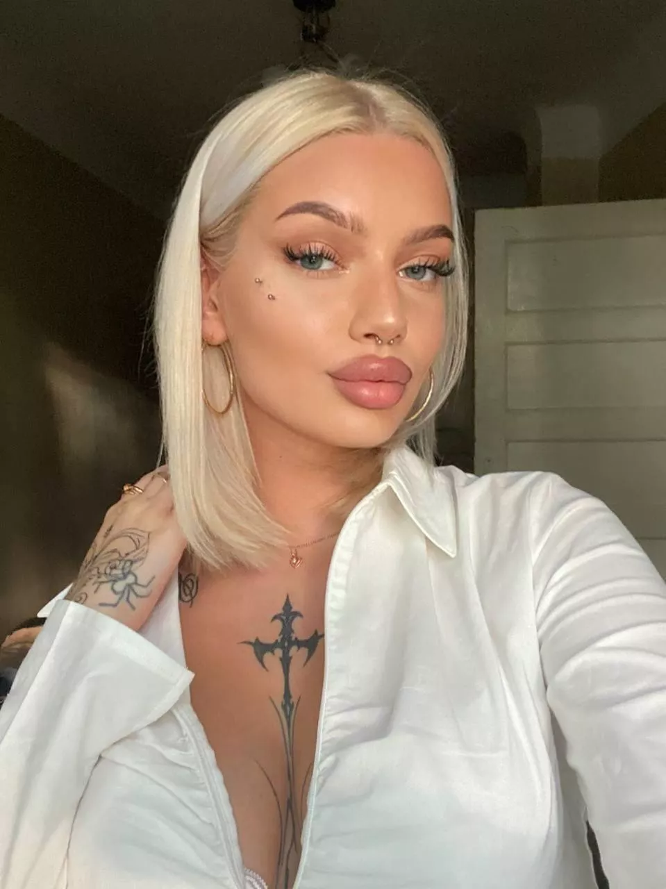 love my big lips  posted by baby1rat