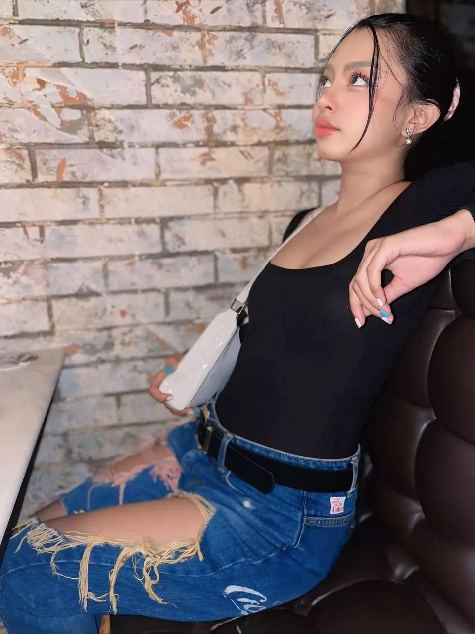 Noticed how amazing I look? posted by Standard-Job-9579