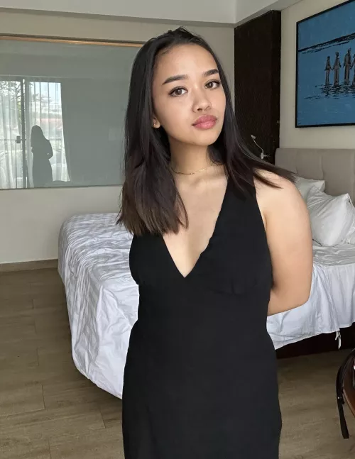 Posting this cause I feel cute by Worldly_Evidence_575