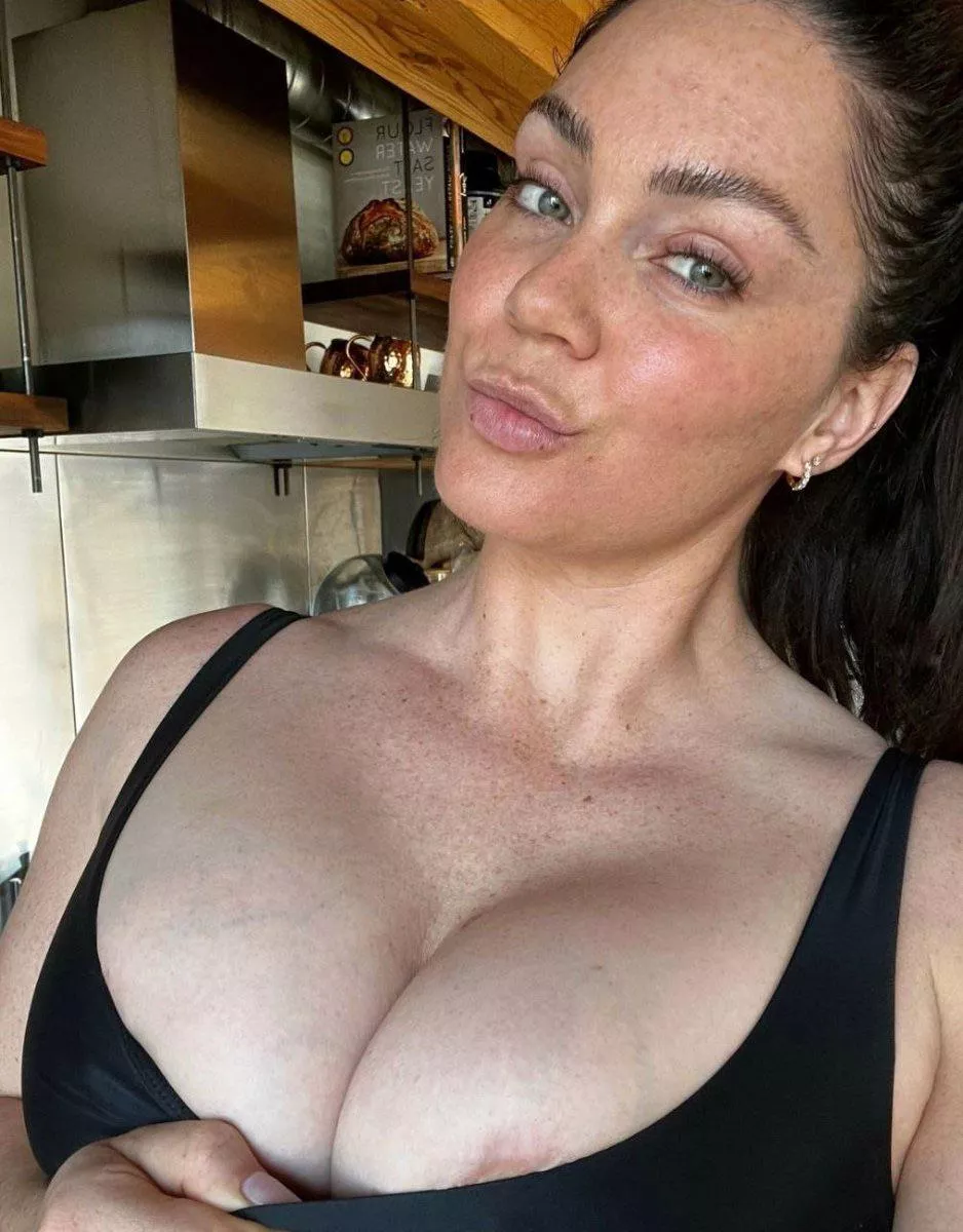 Selfie Sunday  posted by GhostGoSavage