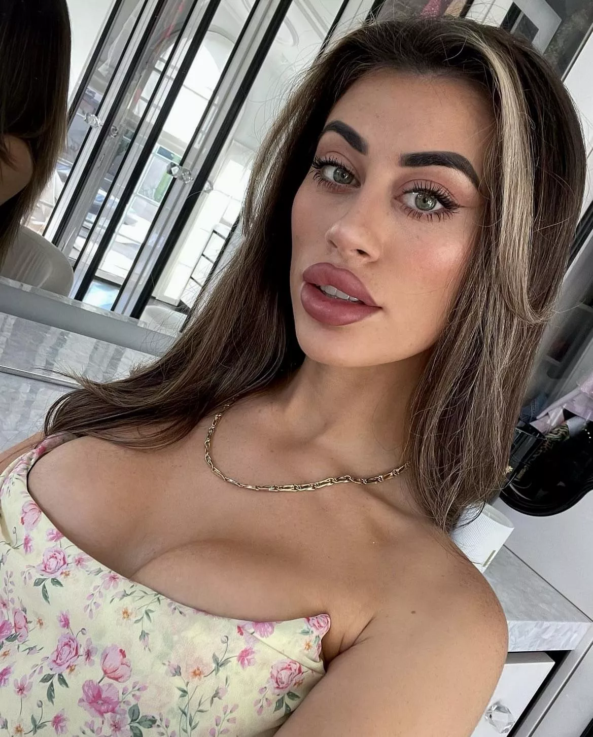 Sexy Italian posted by merlinn123