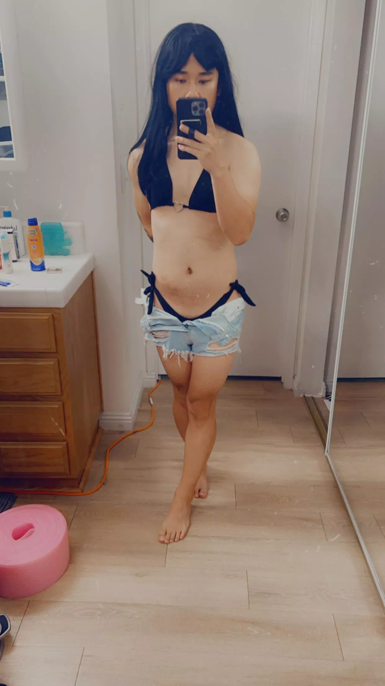 Should I go out by the pool?  posted by deeedooo