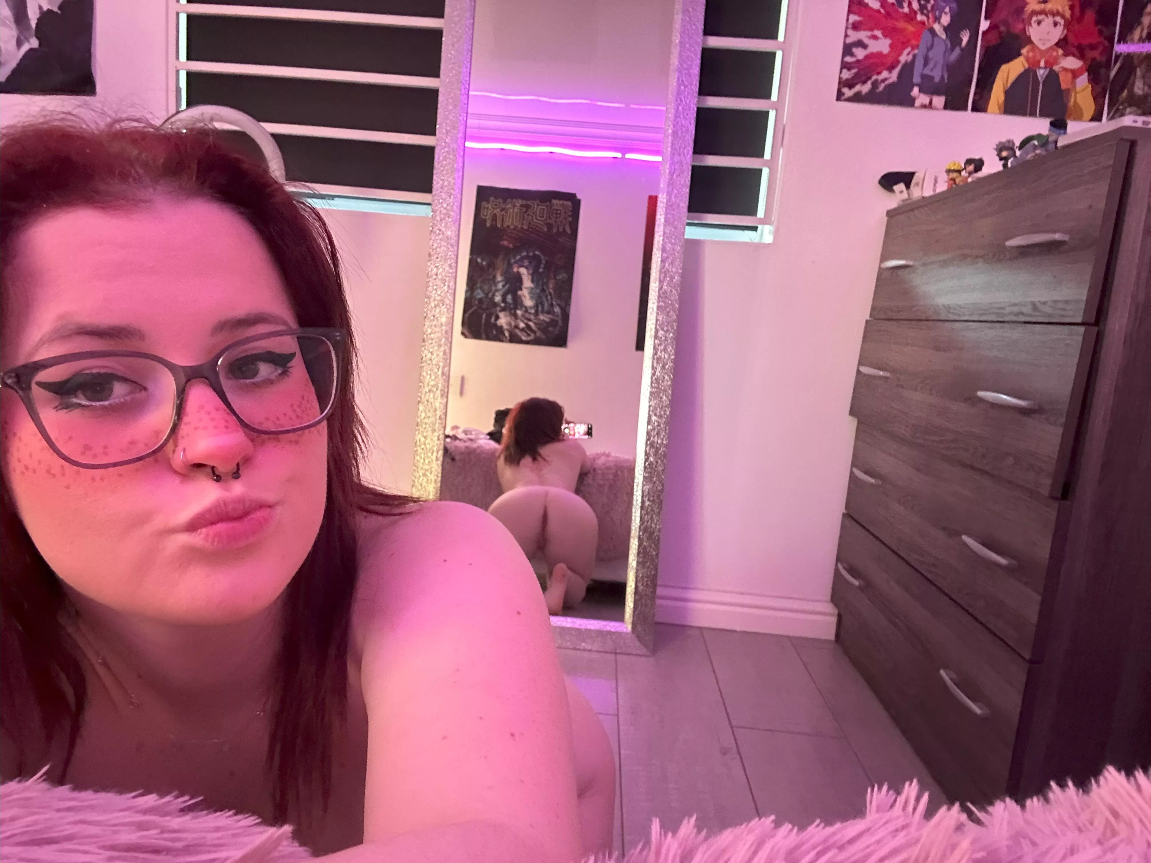 All for your eyes posted by SassySoul_Xoxo