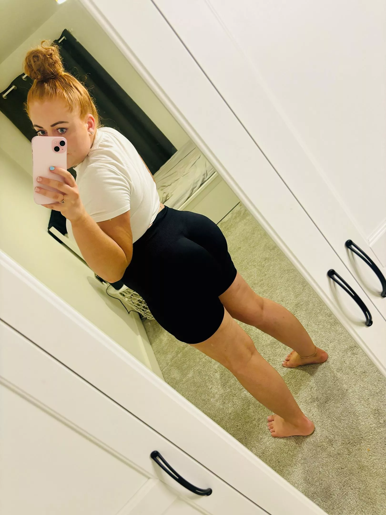 Did you even notice my phone or did you look straight at my ass posted by ObedientTablespoon