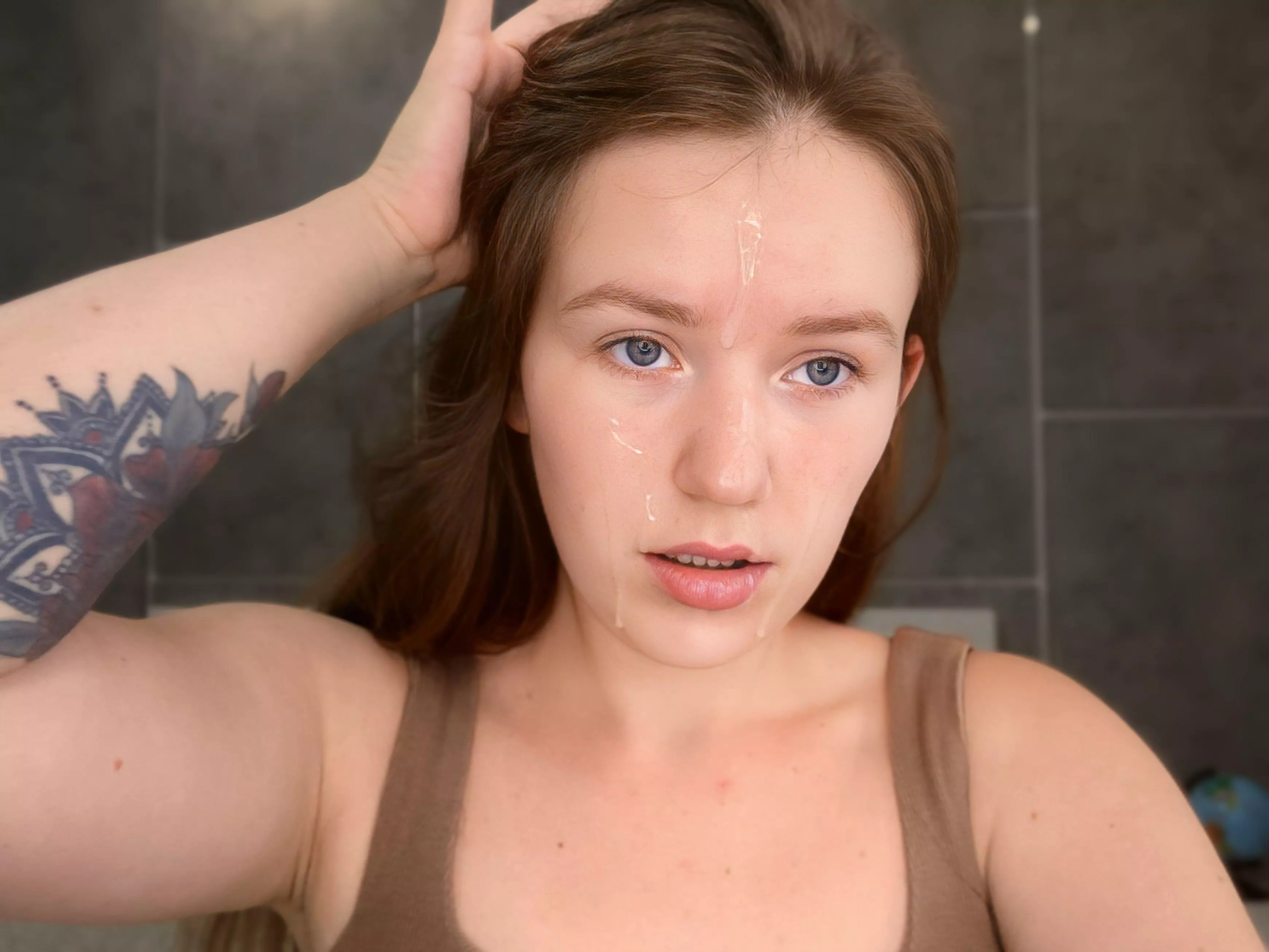 Everything around is already in the cum , it's time to add inside posted by Janny_Lynn