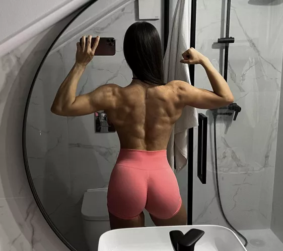 fit back by linasphysiquex