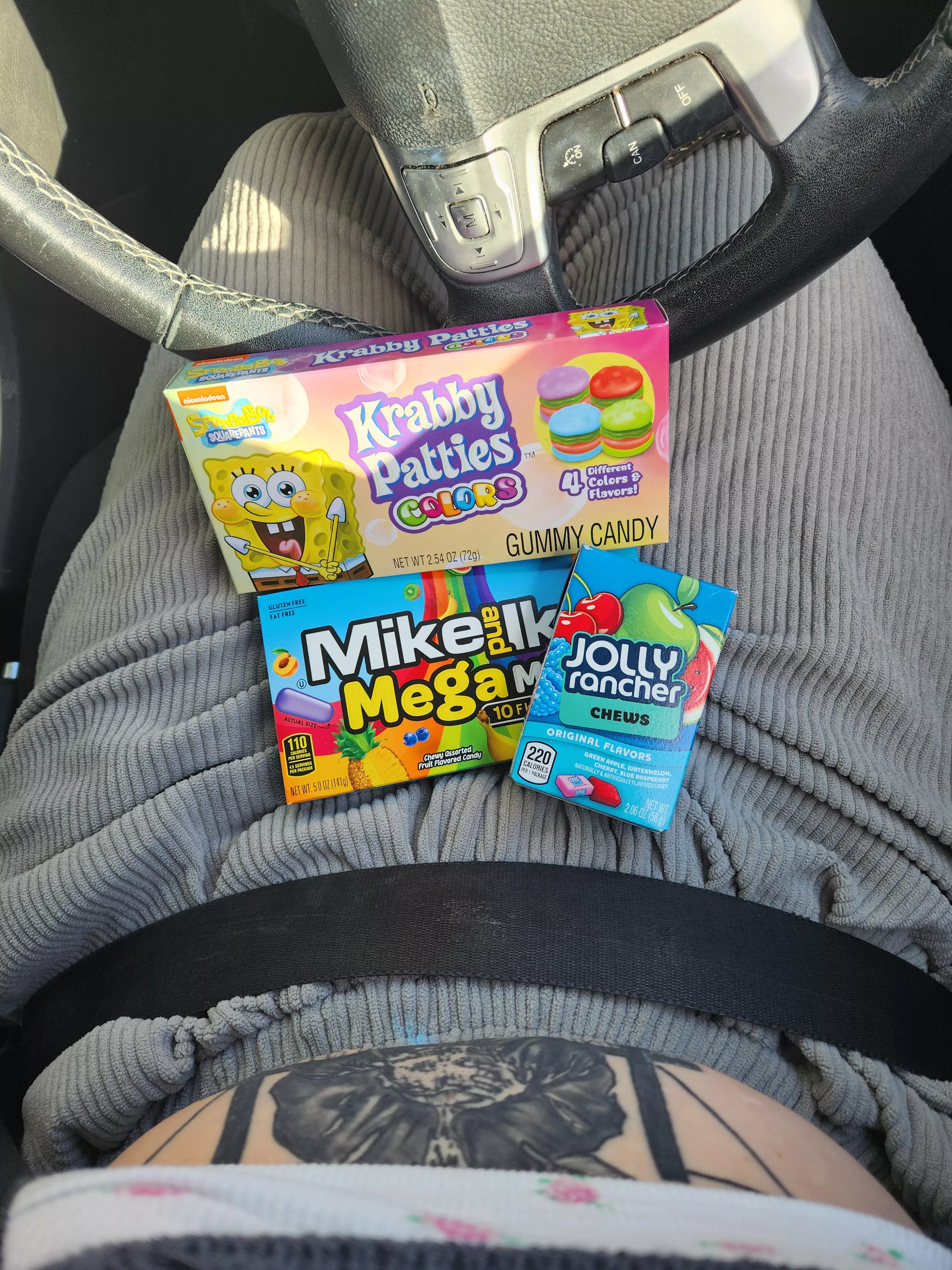 I had to do a big girl job but it's okay cause I has candy posted by _TheLittleOne_