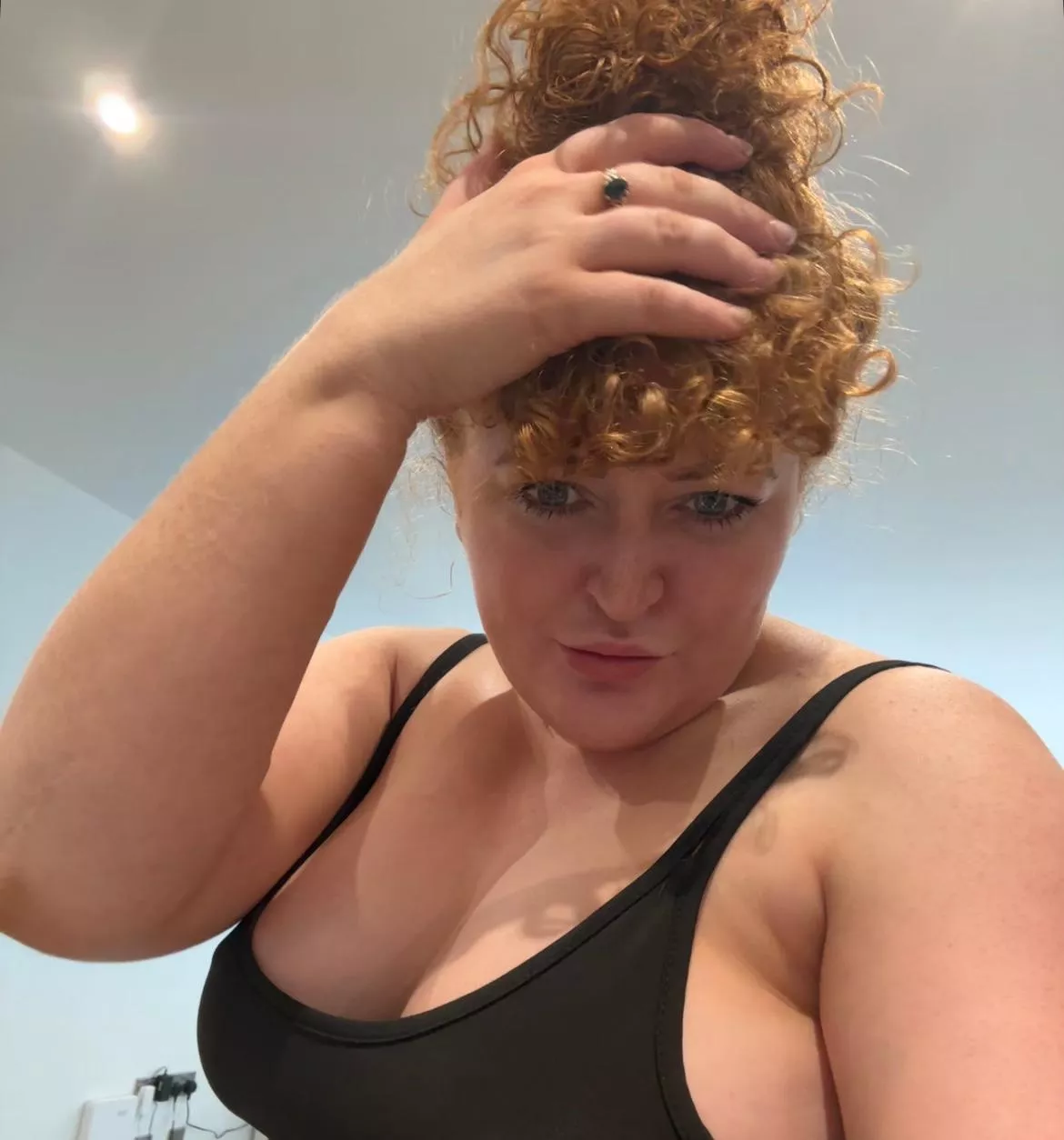 I was wondering if you like the way my face or hands look more posted by ObedientTablespoon