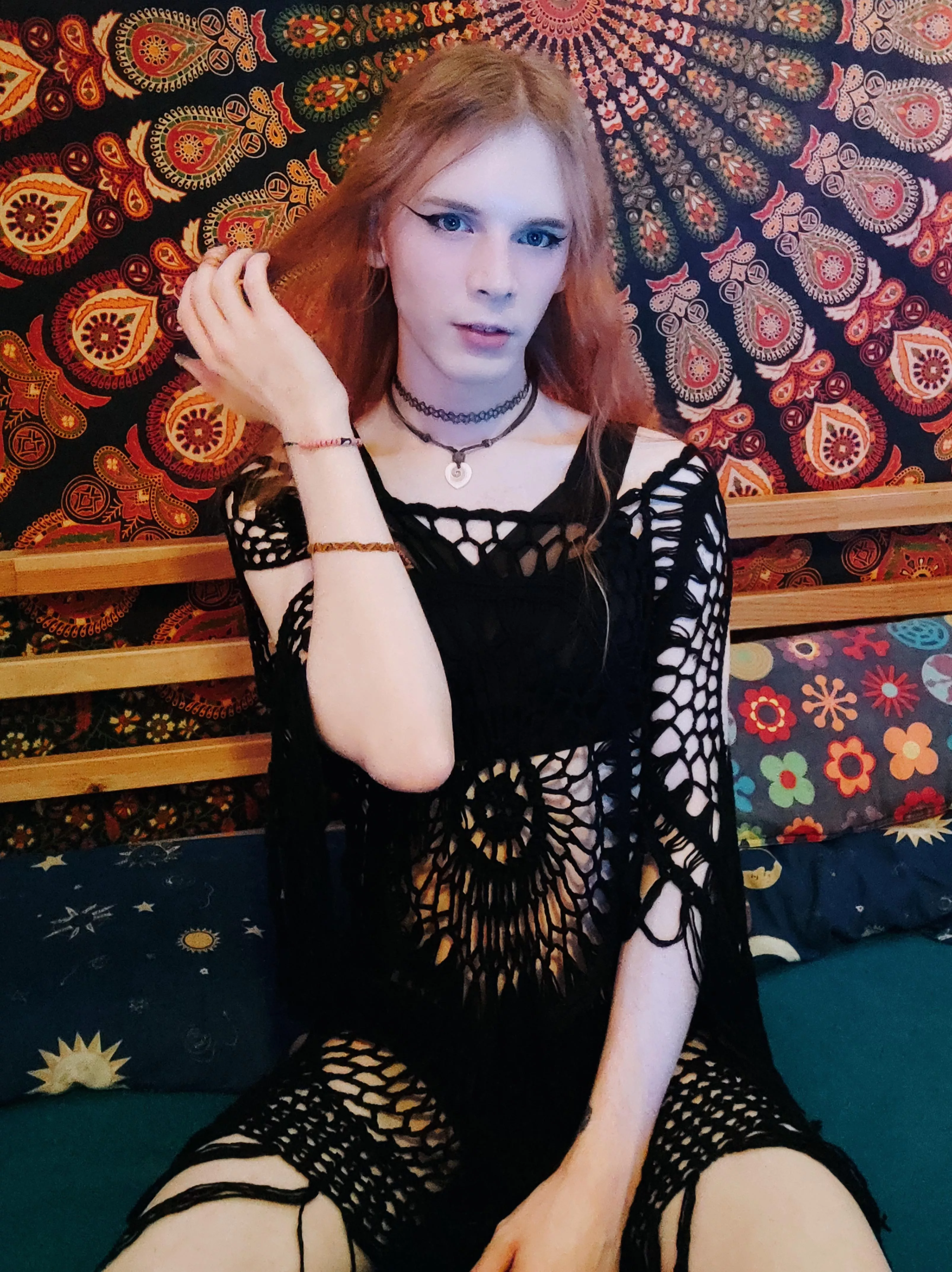 I'm new here👀♥️ posted by hippiecouplestuff