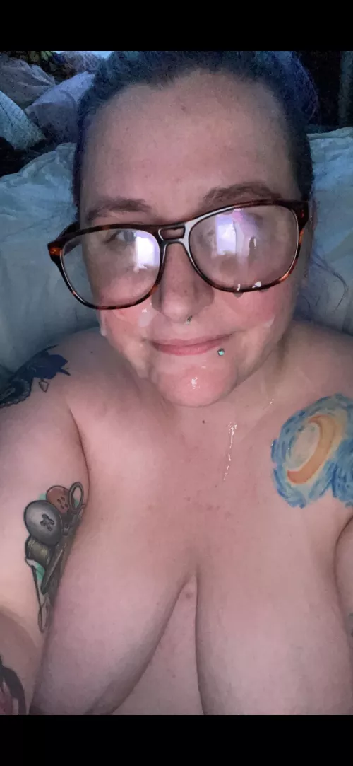 Messy selfies are the best by SatanHerself6-6-6