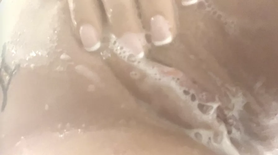 rub a dub dub  by janeeesaysss