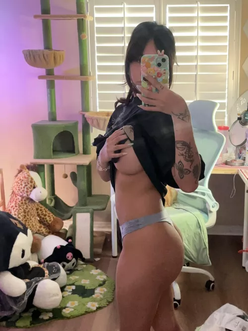 thick in all the right places? by 3labunny