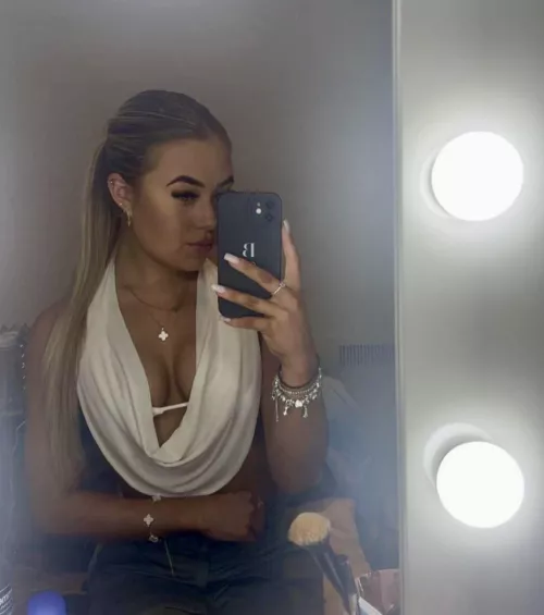 trophy worthy vibes only by cherries_rain