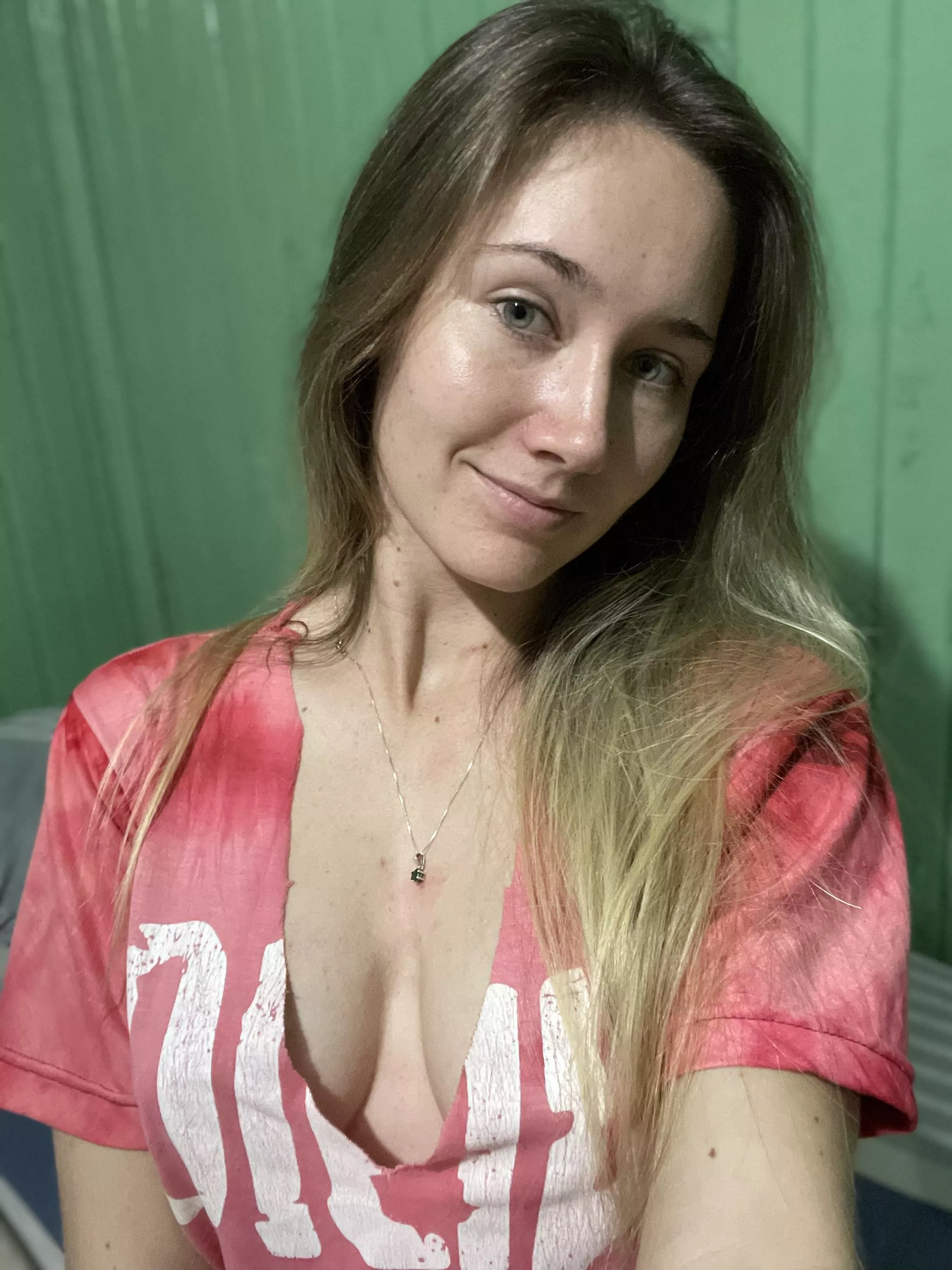 Wake up in the morning with me
 posted by Erikafarmerok