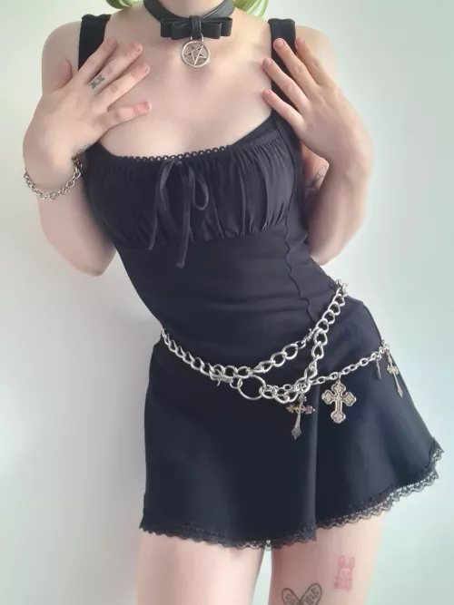 Wanted to share my new favourite dress🎀🌸 by Less-Ad2085