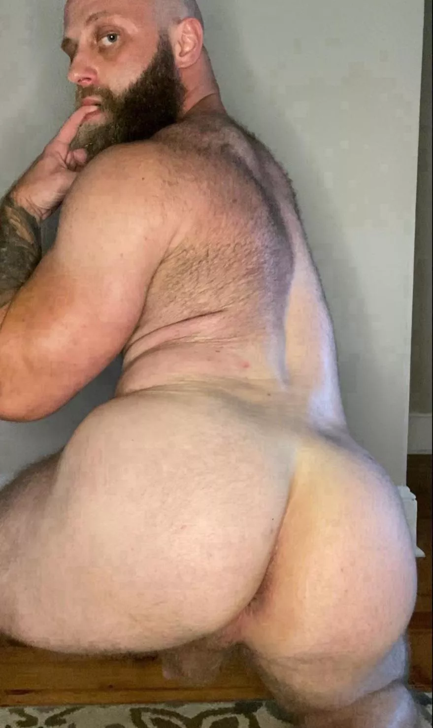 You+friend+me= hot gay 3som😈 posted by bendmeover88