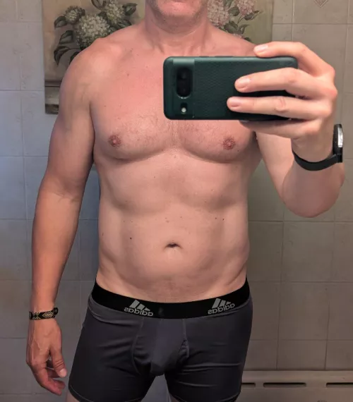 You're visiting a friend on summer break it's 5am and you can't sleep when the DILF of the house comes down to kitchen in his boxer briefs for coffee what do you do? [48] by More_Present8862