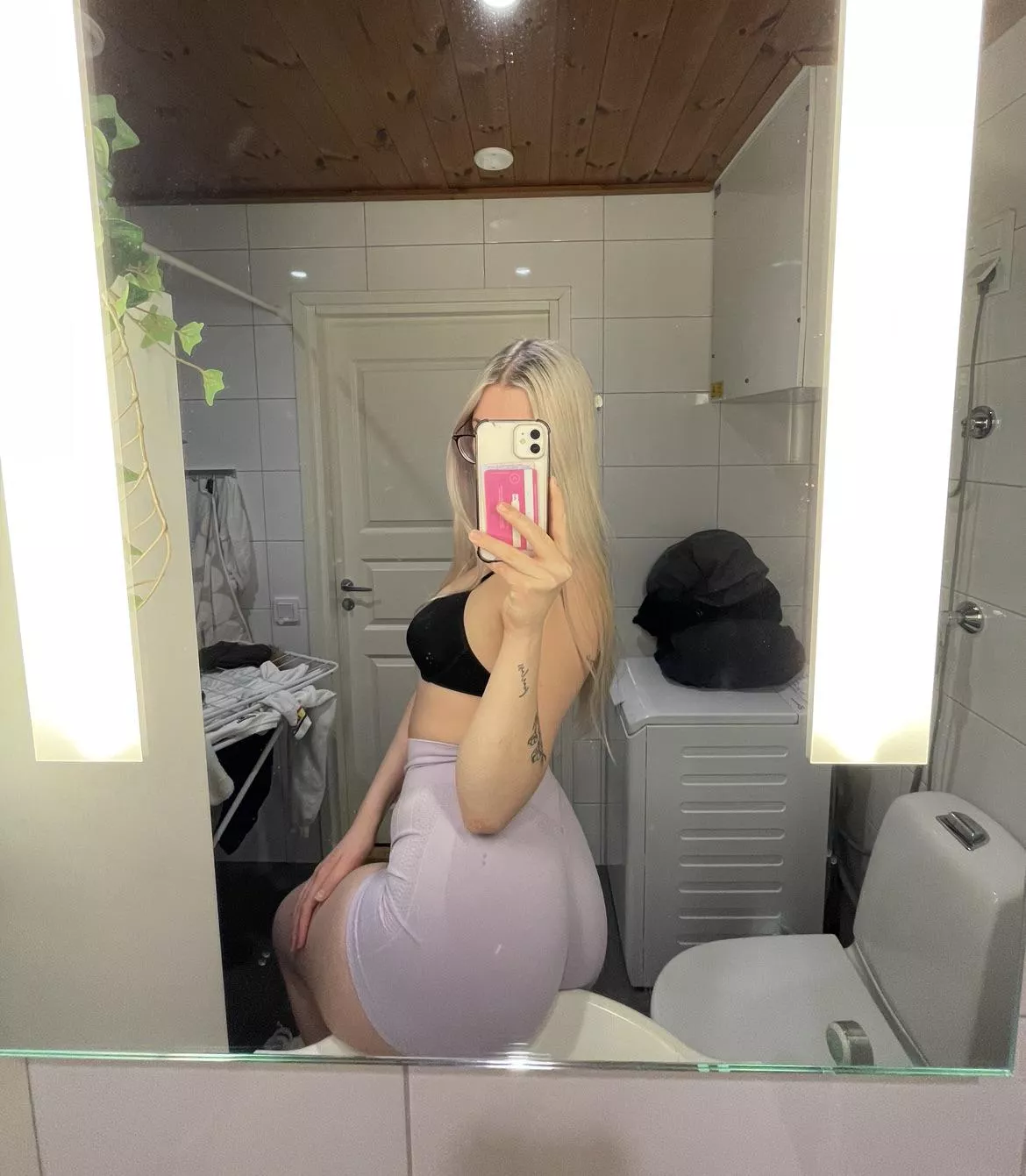 A little snack for you tonight posted by Loud_Blueberry3018