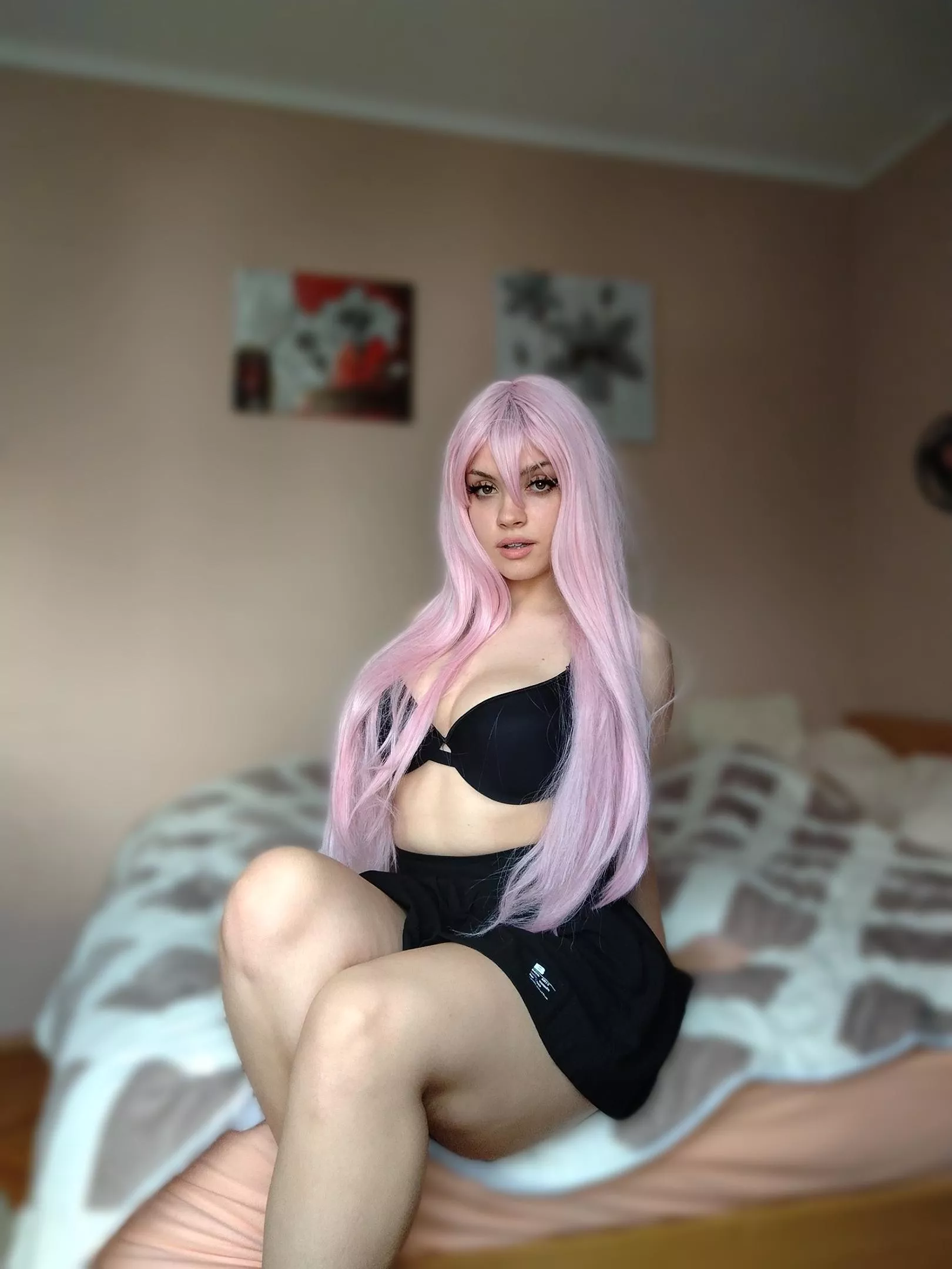 Am I weird for wanting to kiss guys older than me? 18F posted by EmaWet