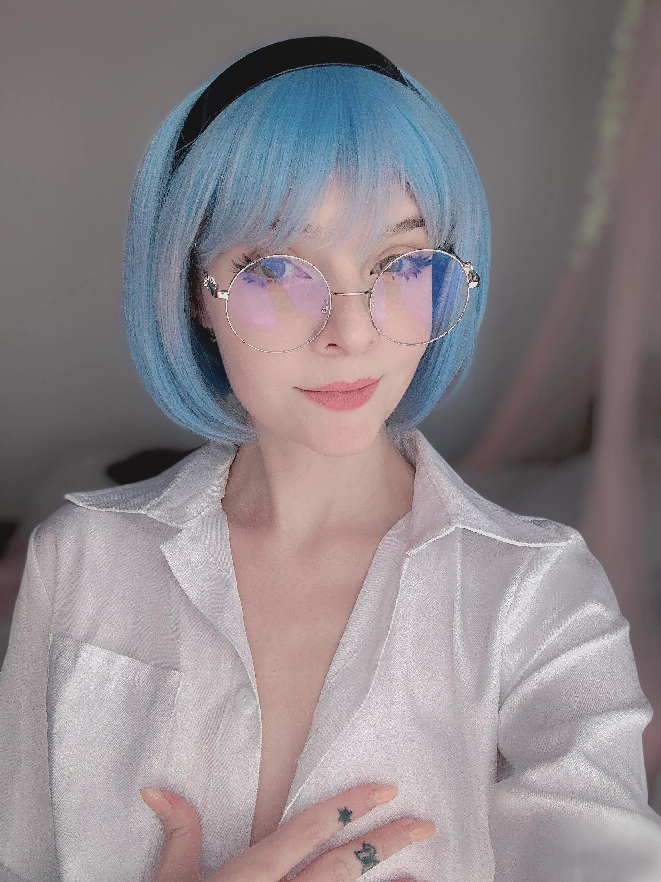 Do you like nerdy girls? posted by fluffy-Ellie