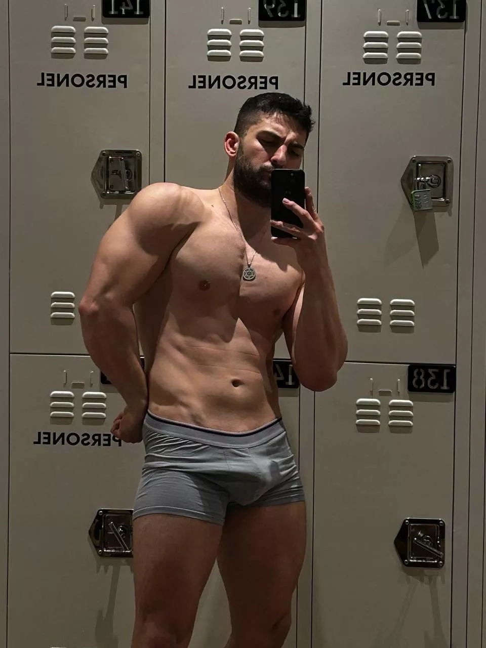 Do you think I have a tight body? posted by tanmahlas