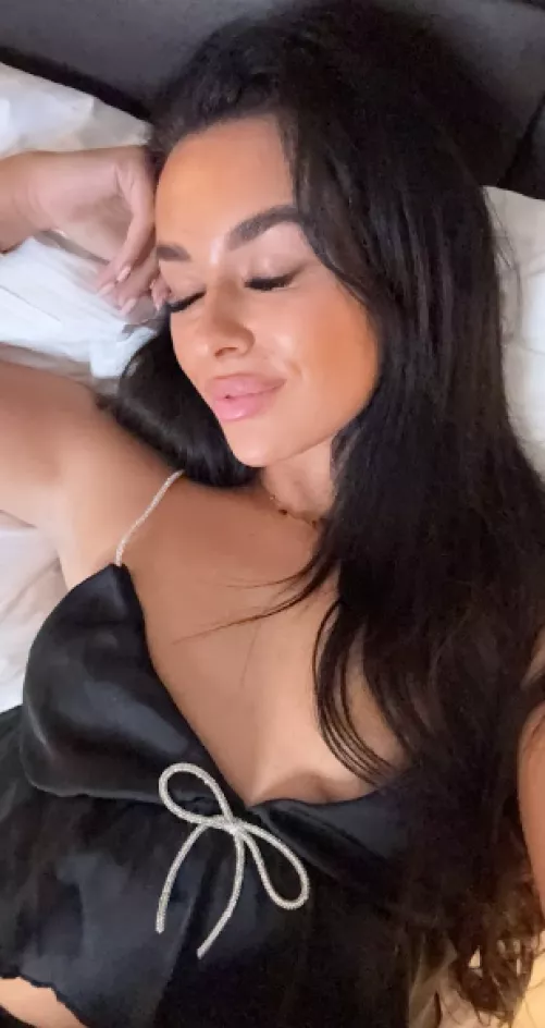 Eagerly waiting for you to message me by meganalexadra