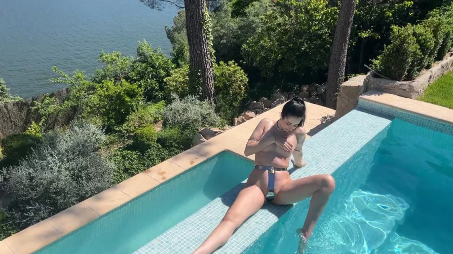 Enjoying summer with Neosteel 🥹 by wet_nesday