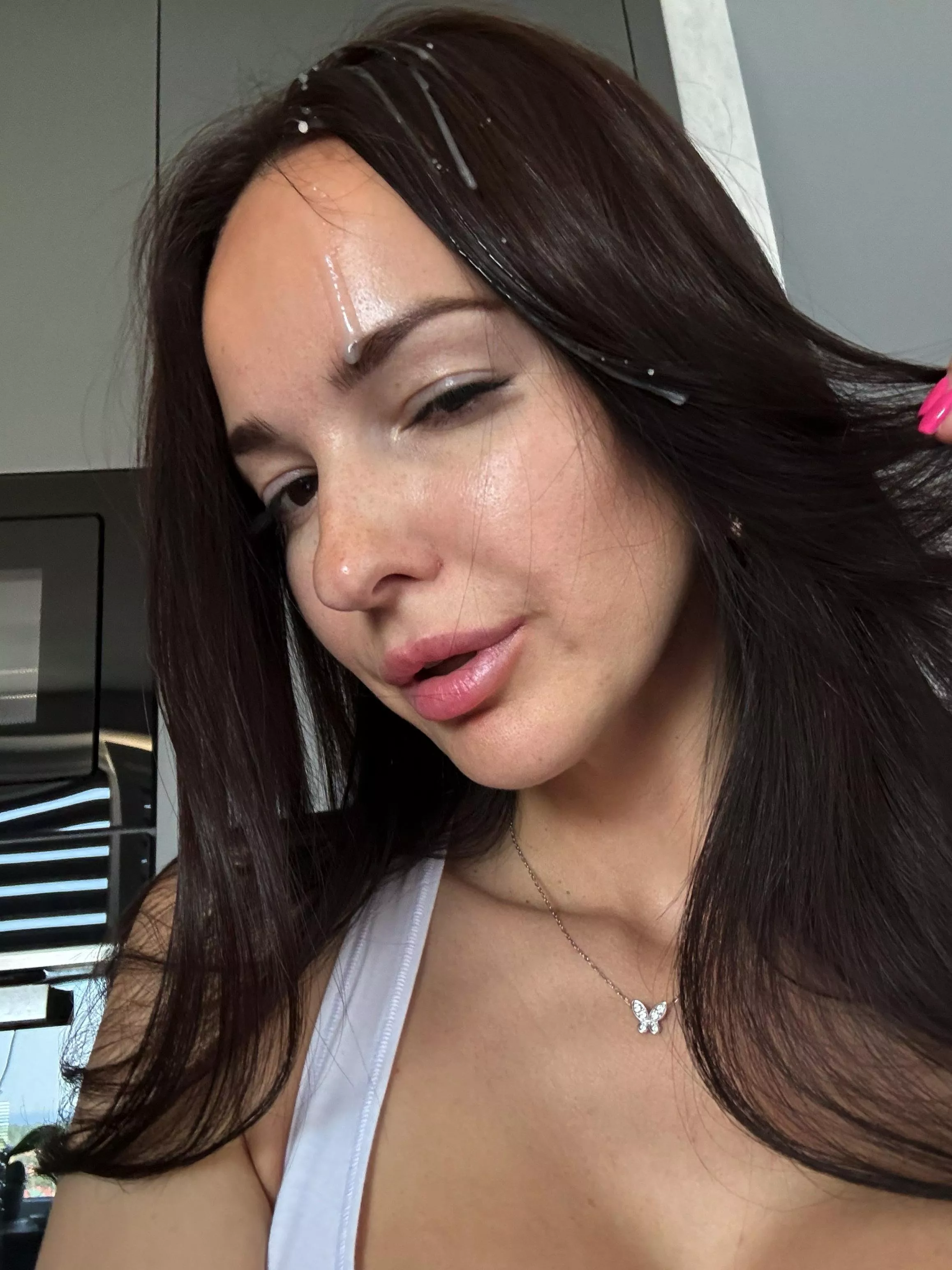 I like to see people come on me posted by VladaSun