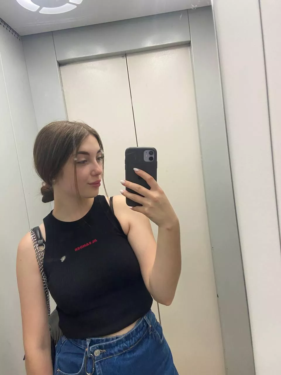 Mirror mirror on the wall, here i am doing selfie again F18 posted by nastyateen