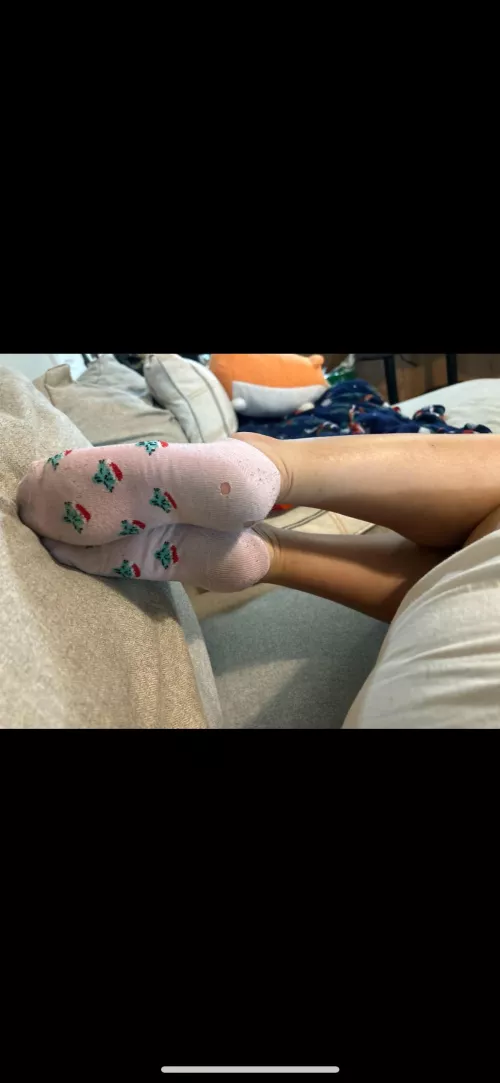 pink socks  by xxhannahkxx