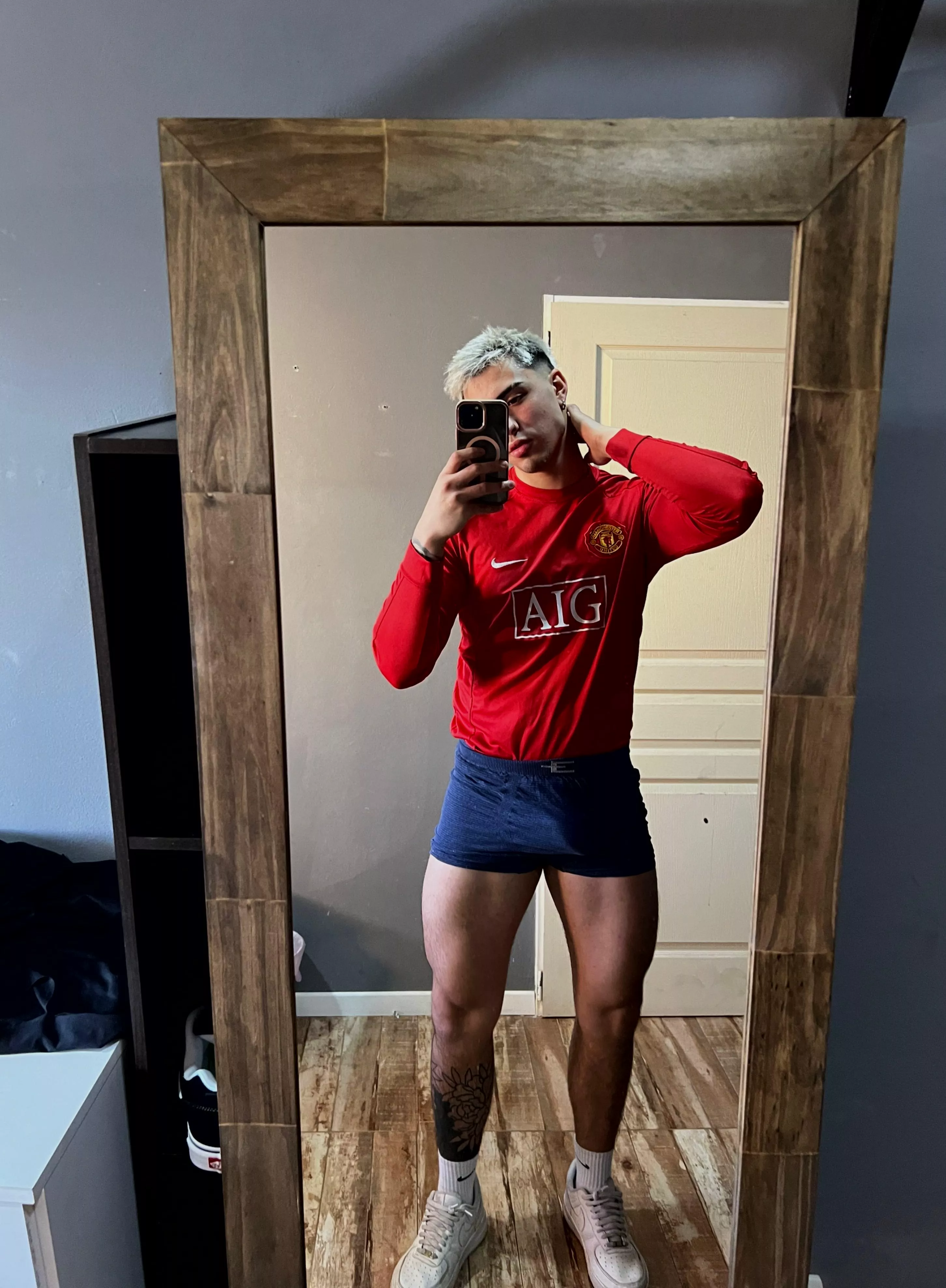 Sneak peek of my package in this sexy boxer brief? posted by ZaynReedx