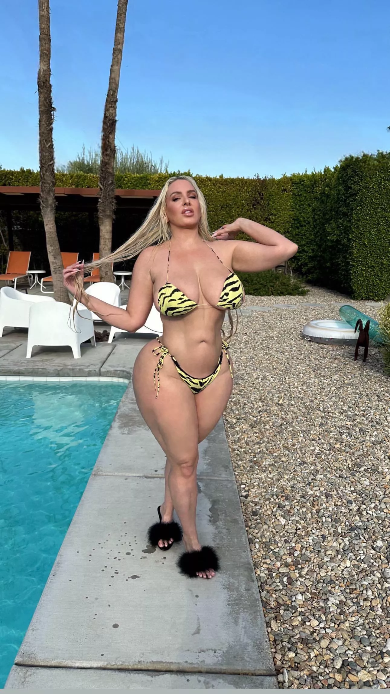 So phat you can see it from the front posted by nimtuck