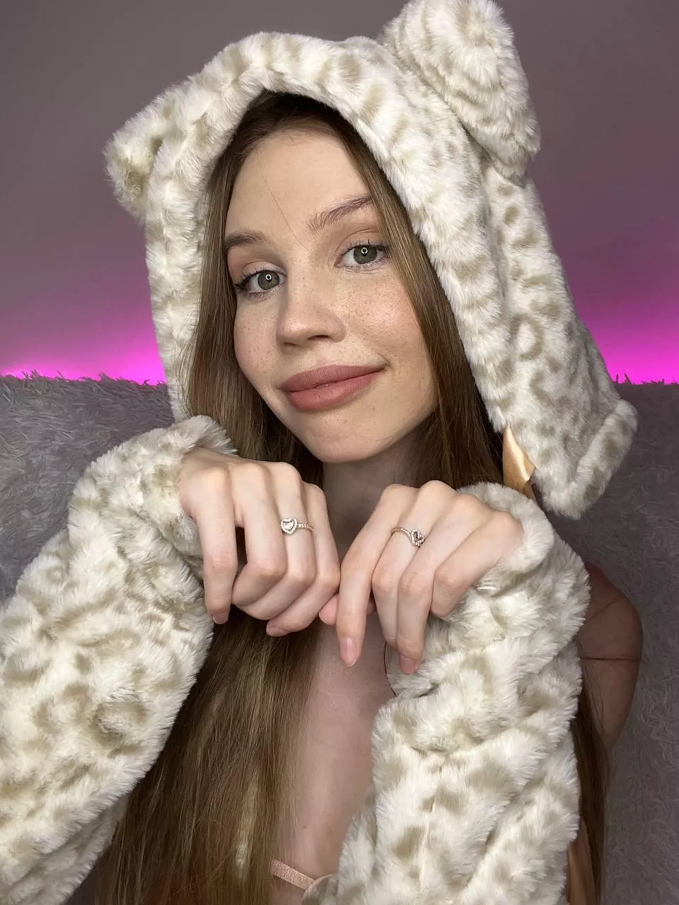 Cute and obedient kitty is looking for an owner, maybe you are the lucky owner? posted by MilleyMolly