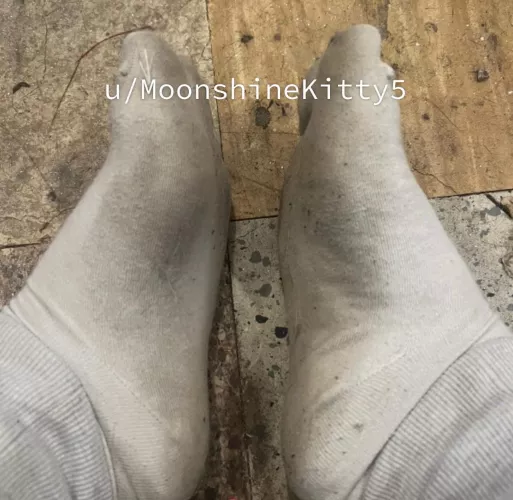 Filthy and ready for you 💕 by MoonshineKitty5