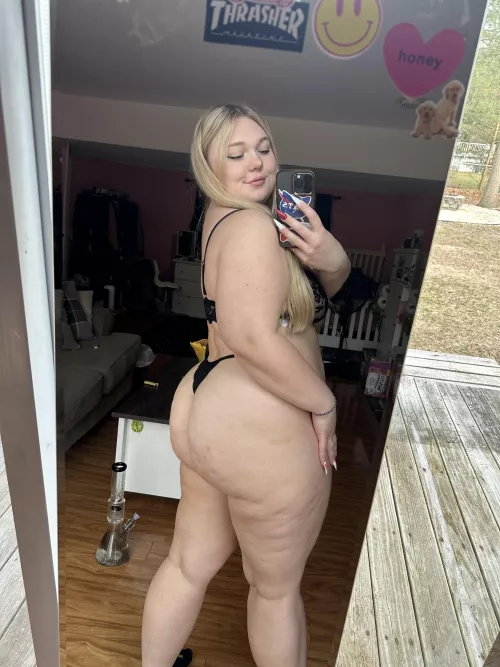 How does your dick react when you see this? by lxves_