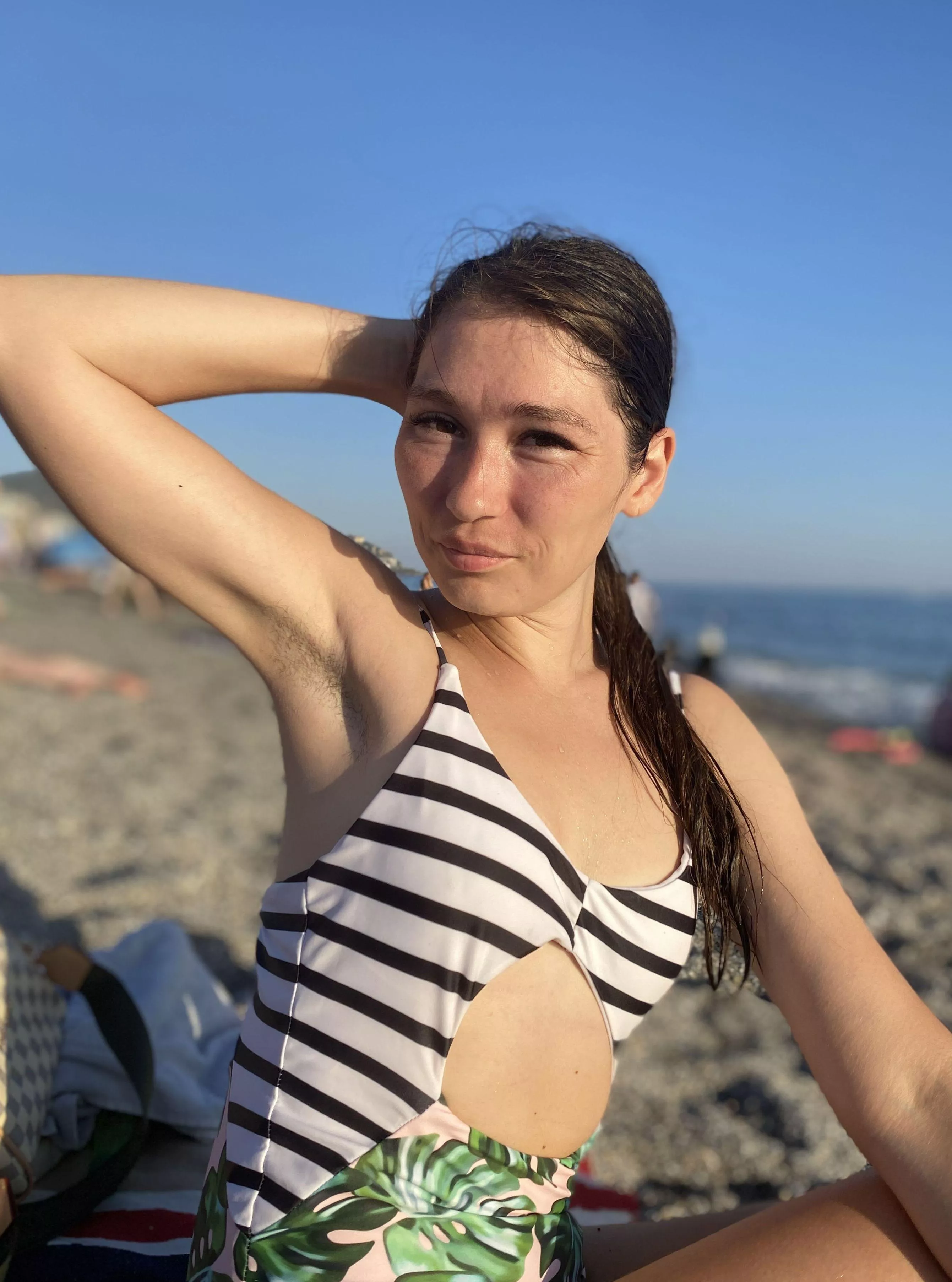 I don't shy have hairy armpits on the beach posted by SexyAnnaBaby