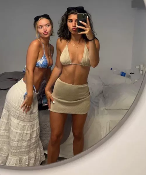 Left or right? by blondierat