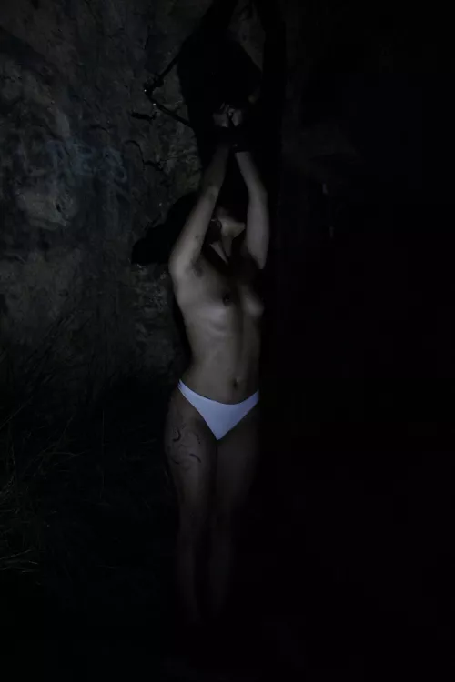 nighttime wrist bind by jasmine_villa