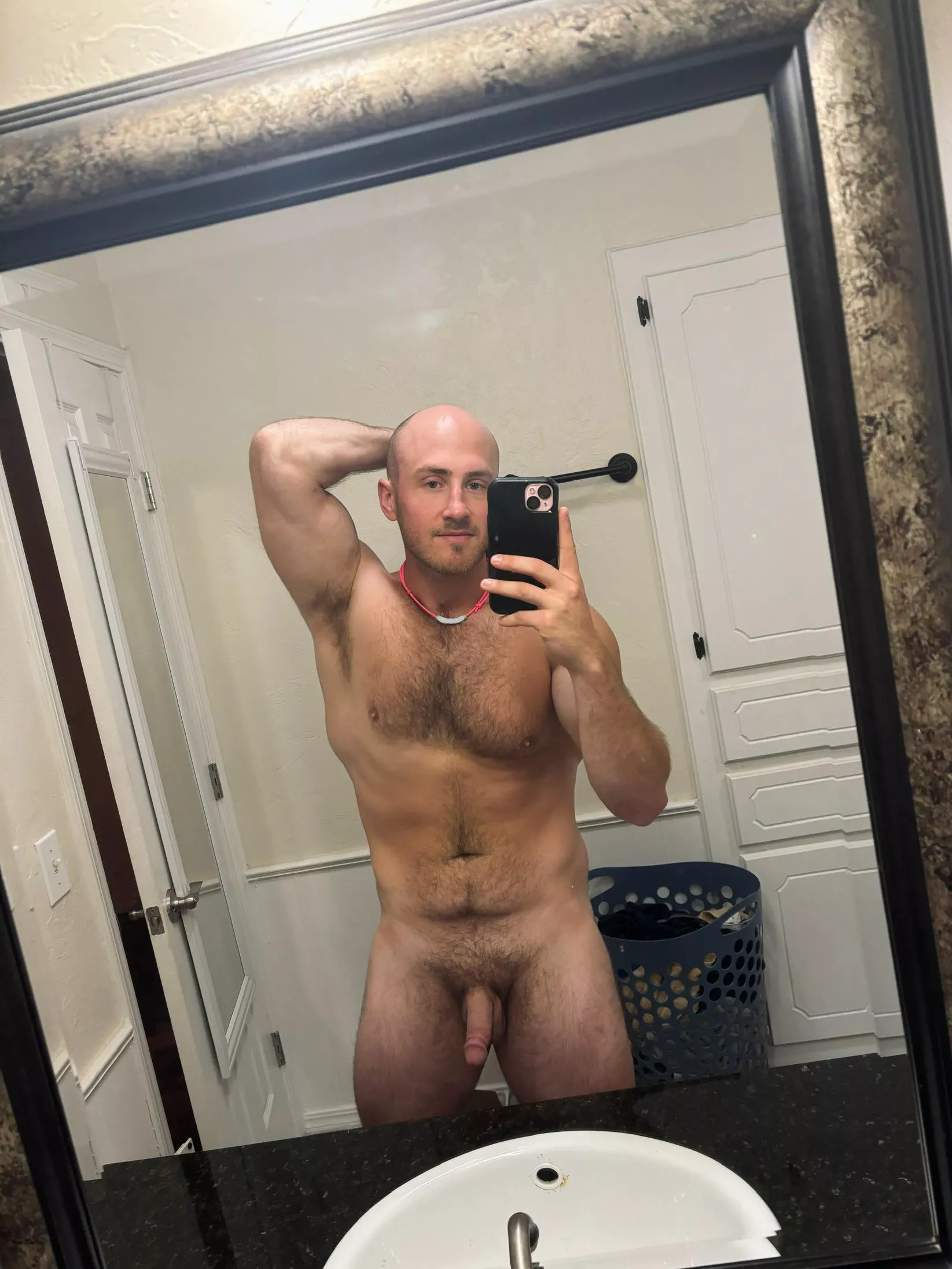 Pink is my color🩷 (28) posted by daddysquatsalot