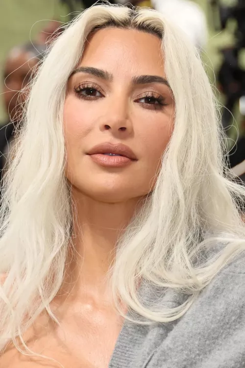 She is so gorgeous. by Huge-Fly9240