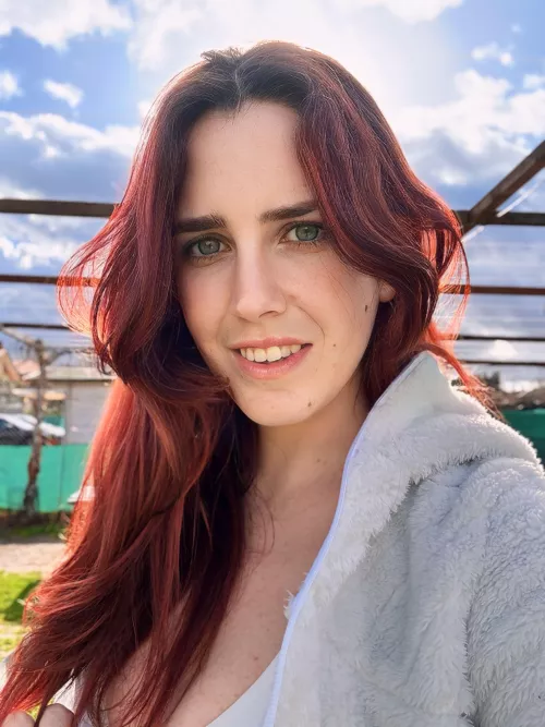 Sun and smiles

 by NationalCommunity712