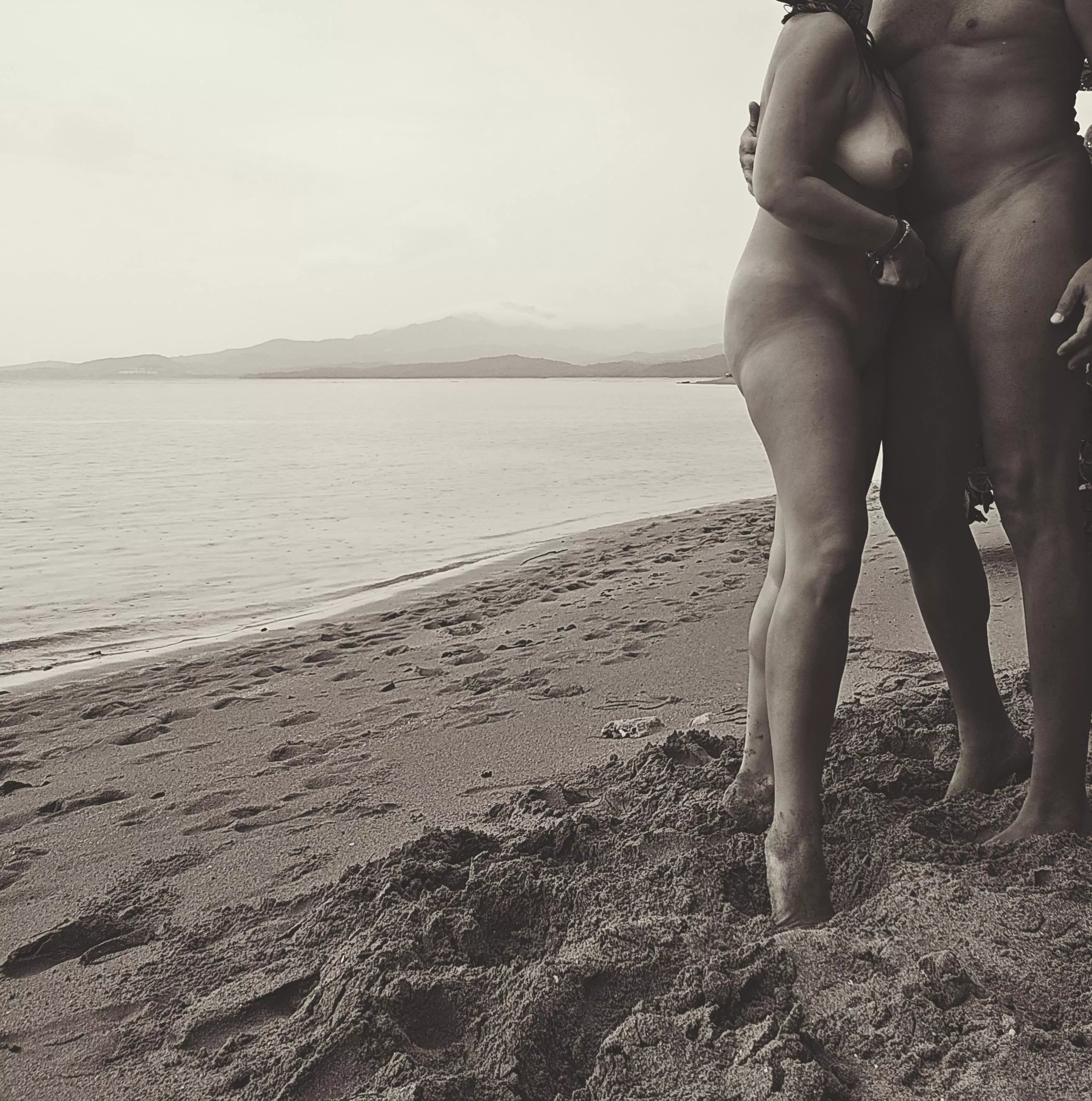 Sunsext posted by 787mfcpl