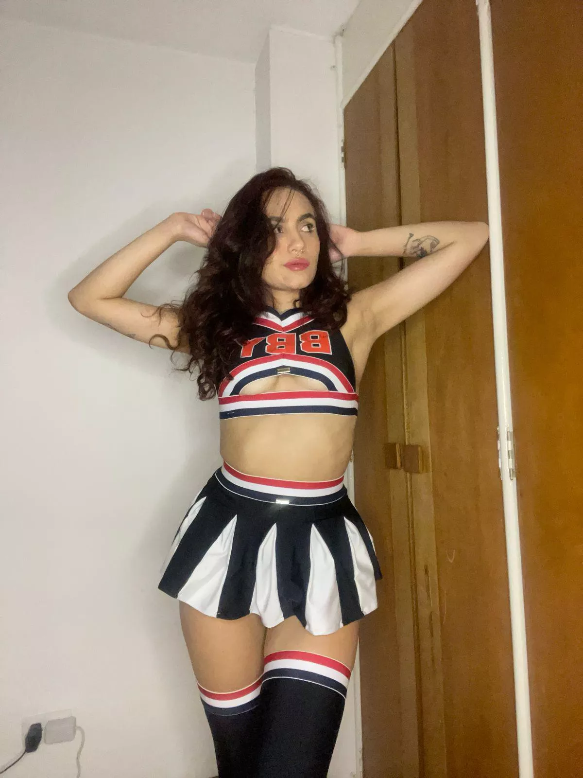 take your time when it comes to my armpits posted by LatinaJasmin