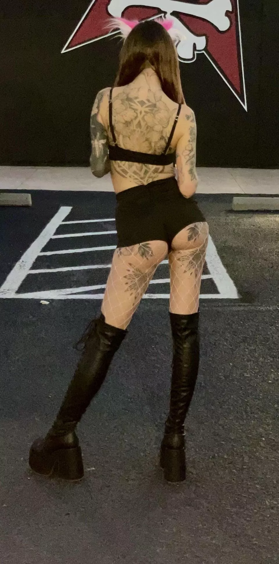 tattooed rave girl.. lemme stomp on you ❤️‍🔥 posted by forgive-my-aesthetic