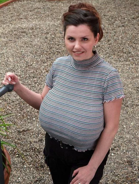 The queen of big tits braless sunday !!! posted by milenavelba122