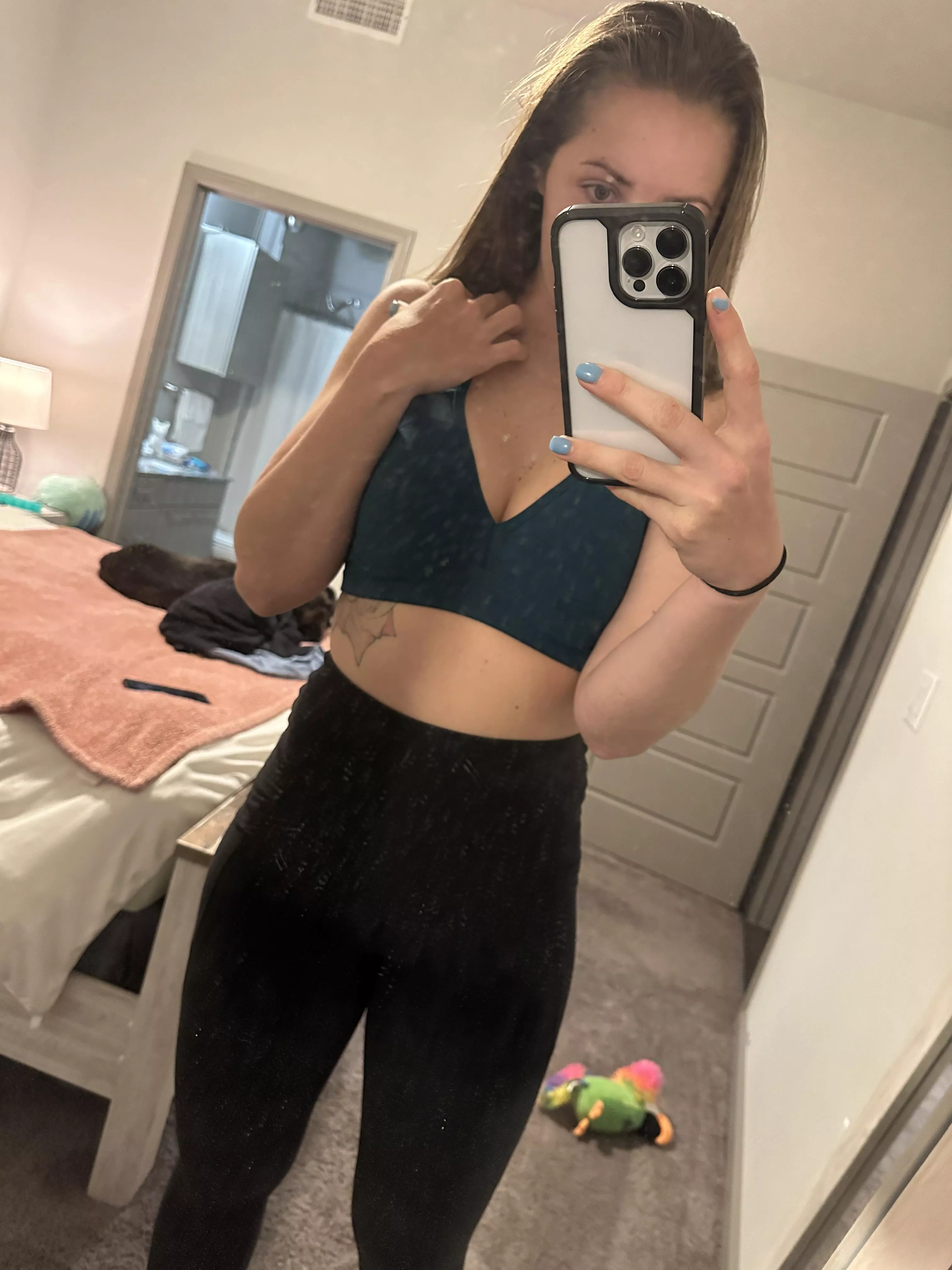 you can cum on my tits if you promise to spot me at the gym posted by cumwcourt