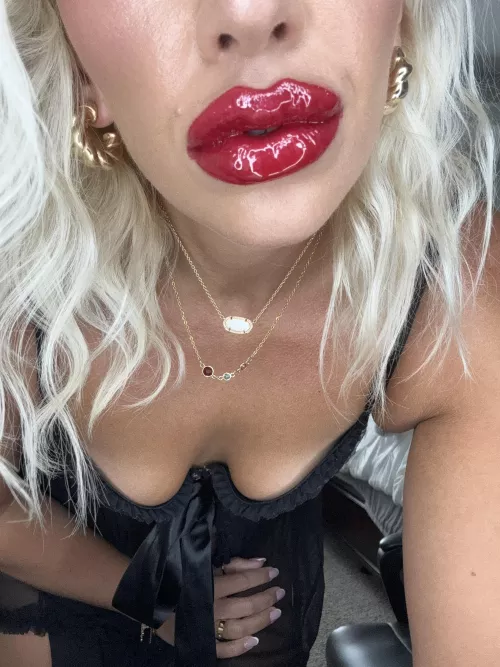 Your forever obsession  by goddesschanelrosexo