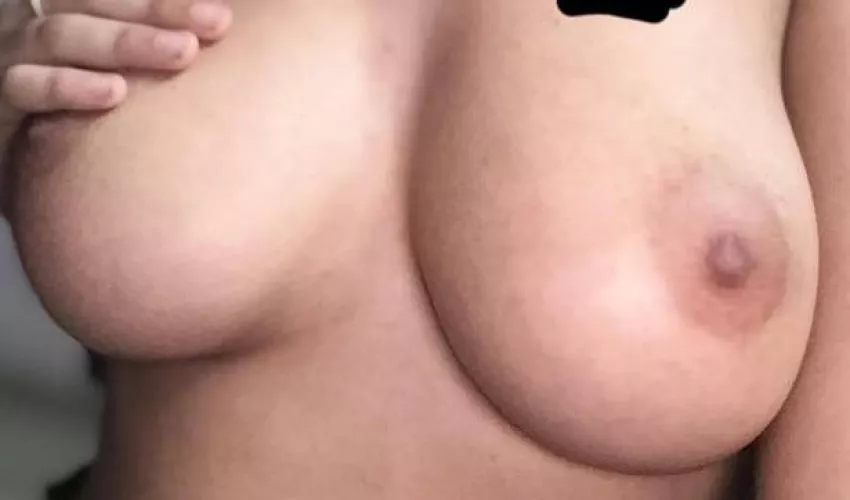 22f, 120 lbs, 5’4” by TurbulentSurround771