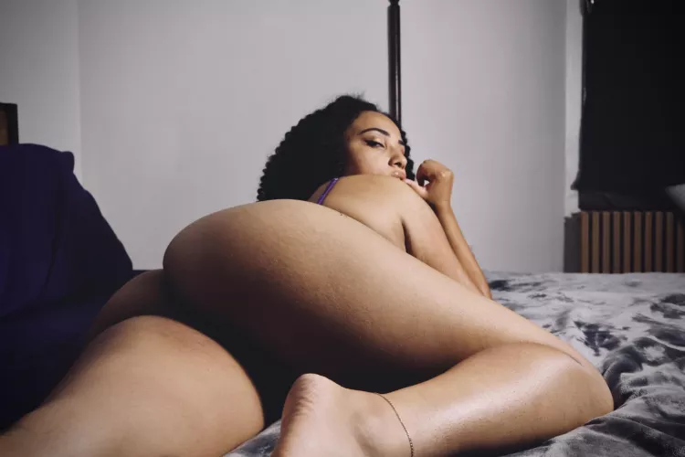 Cum play with me😍 by Odd_Party9486