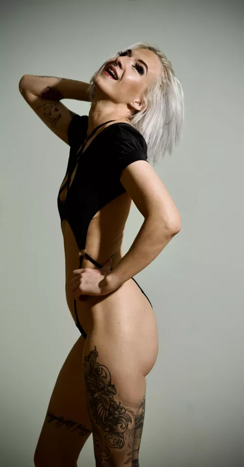 Grab me by the waist by Expensive-Matter-114